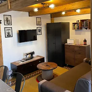 Theroom , Catania Italia